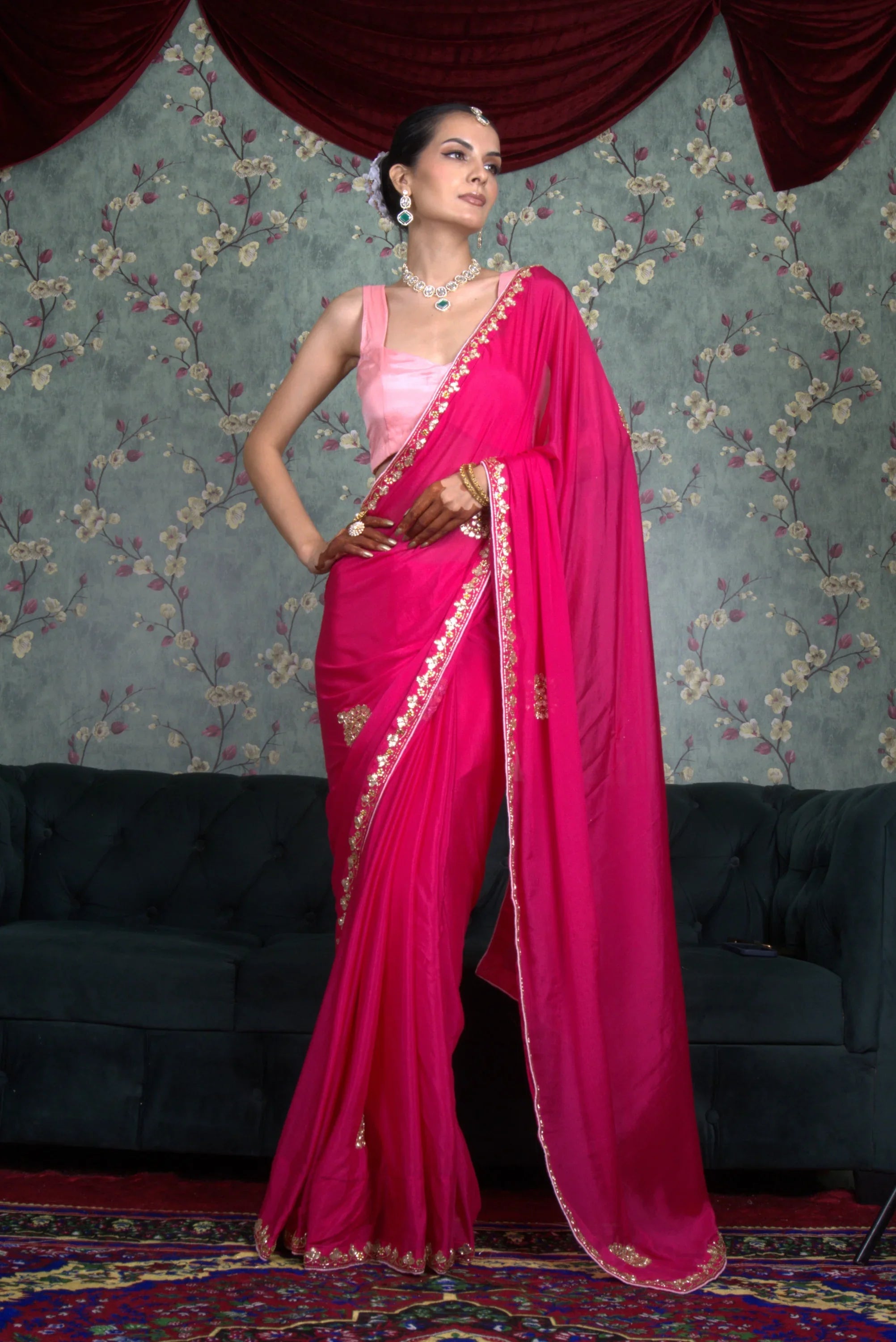 Gulabi Noor Saree