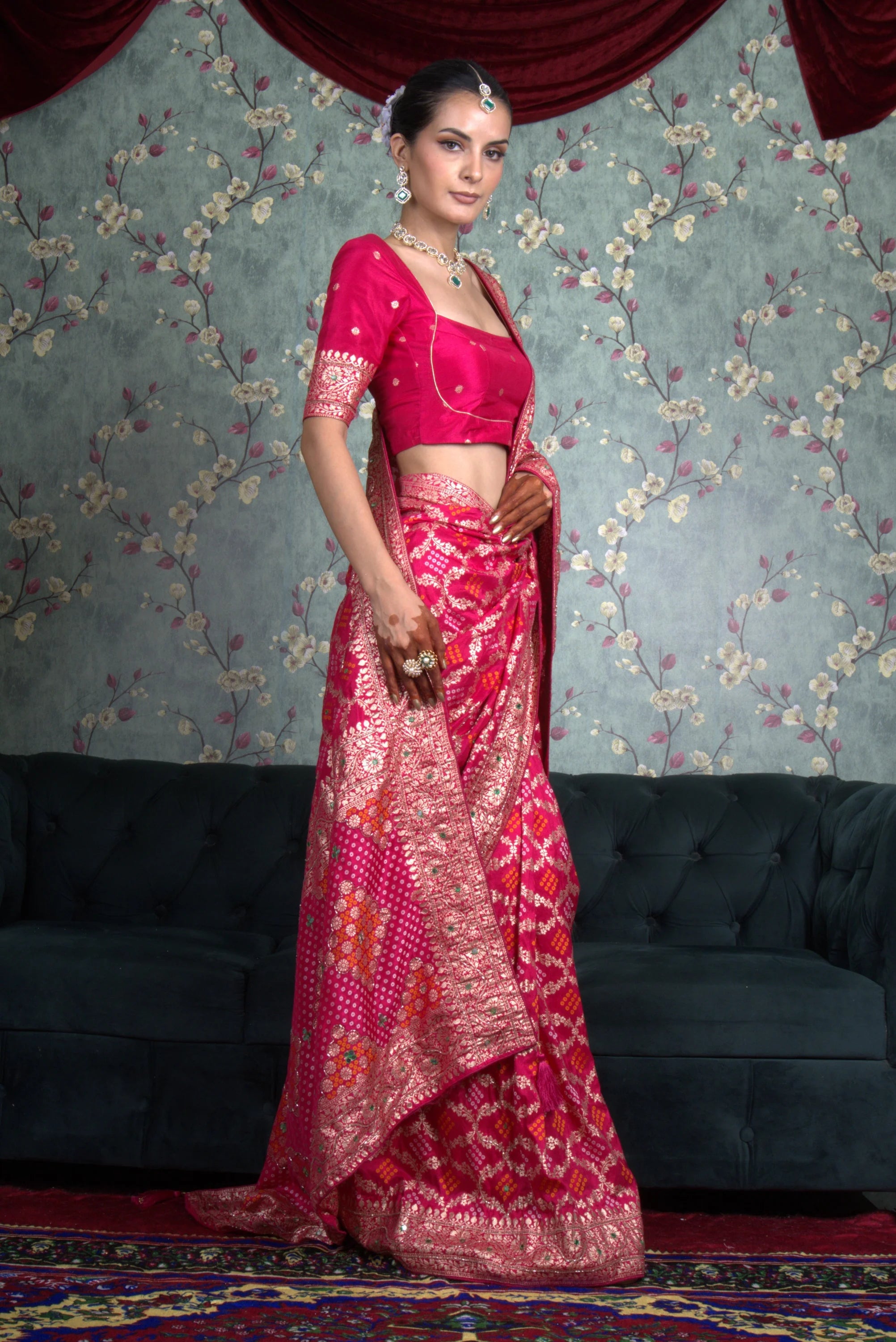 Gulabi Saree